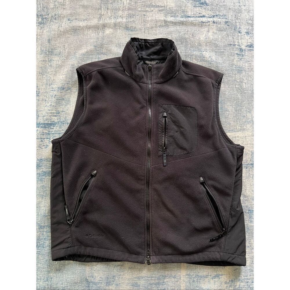 Columbia Black Titanium Interchange Tech Fleece Vest Men's XL